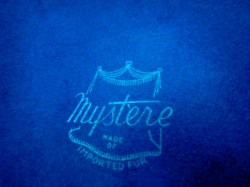 betmar blue felt pin stamp
